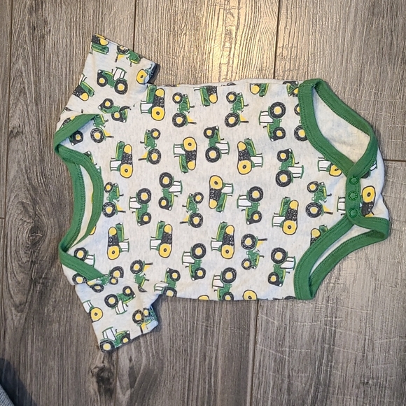 John Deere Infant Boys sz 9/12M Onesie  good condition - Picture 1 of 4